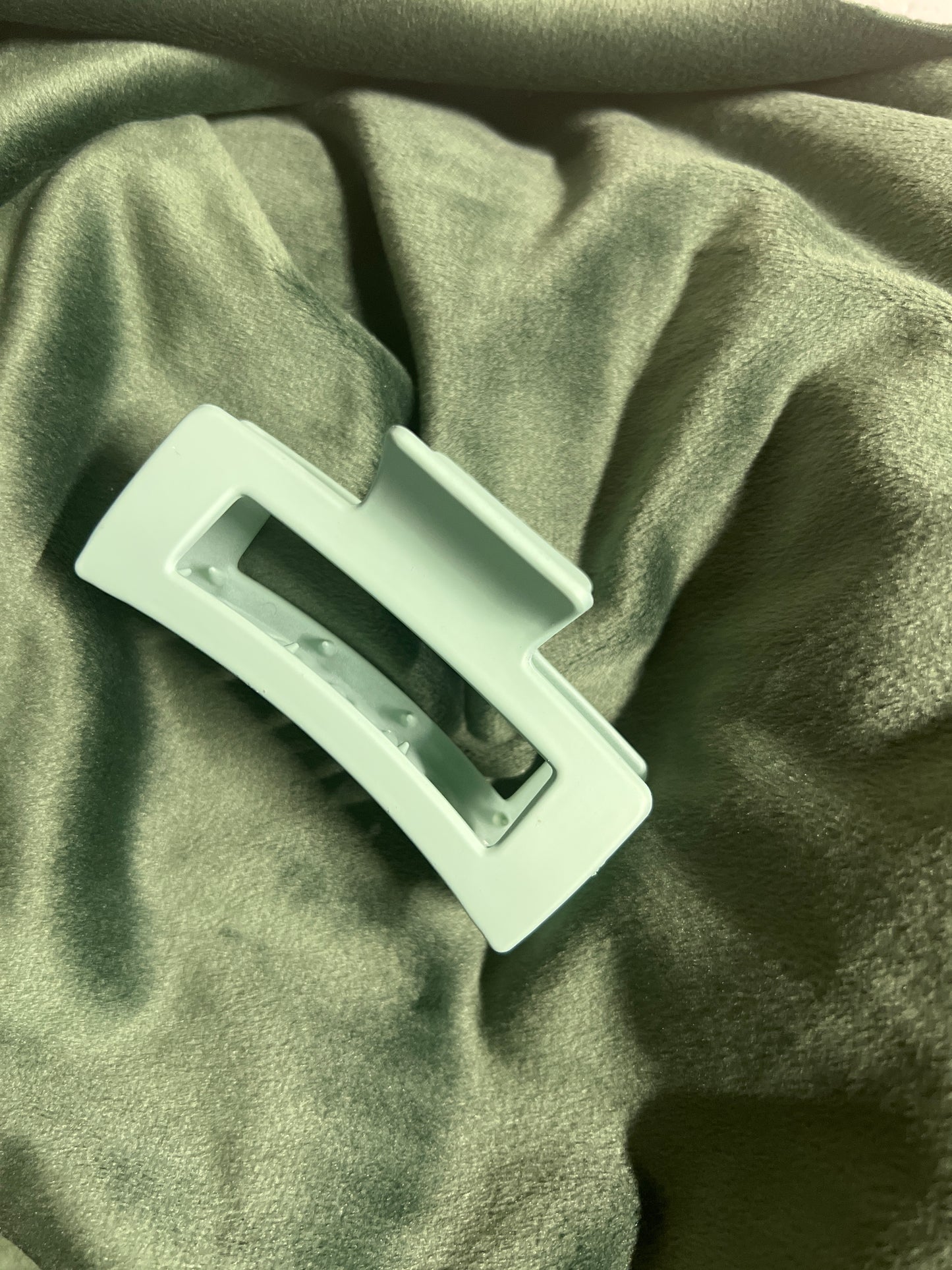 Solid Claw Clips