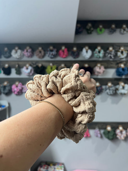 Beige Bubble Scrunchie ￼