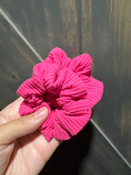 Fuchsia Ribbed Mini Scrunchie