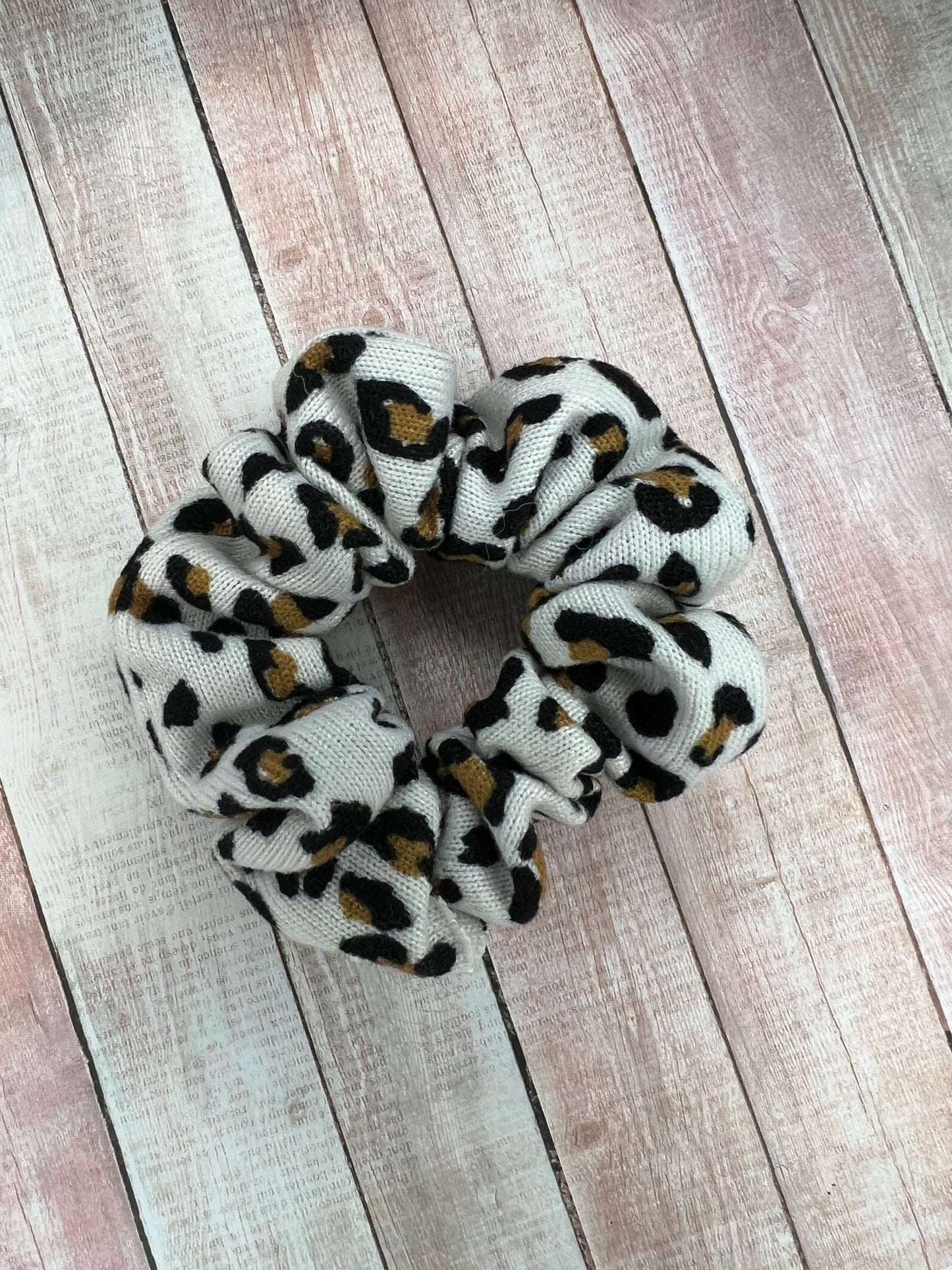 Leopard Ribbed Mini Scrunchie