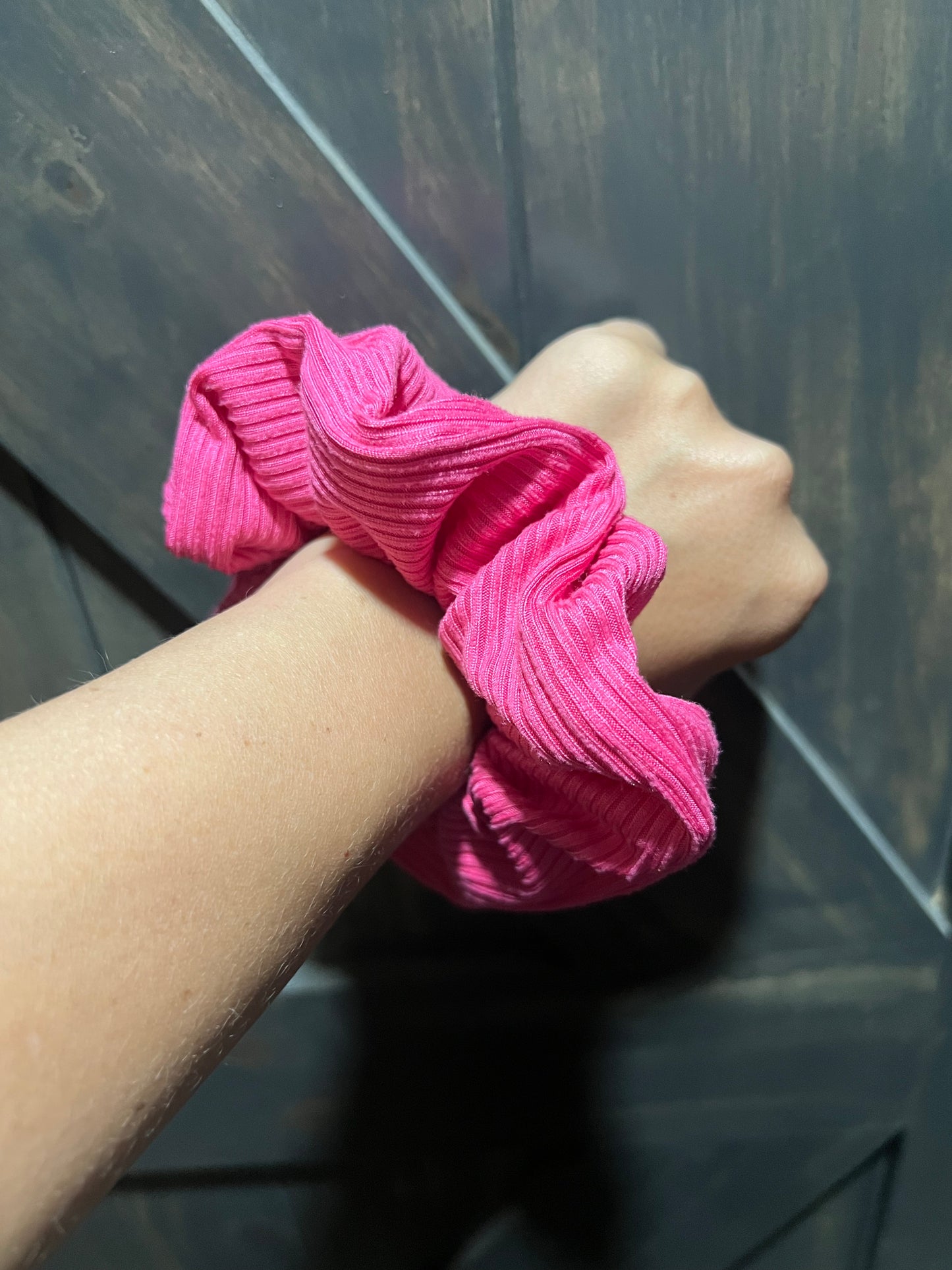 Fuchsia Ribbed Scrunchie