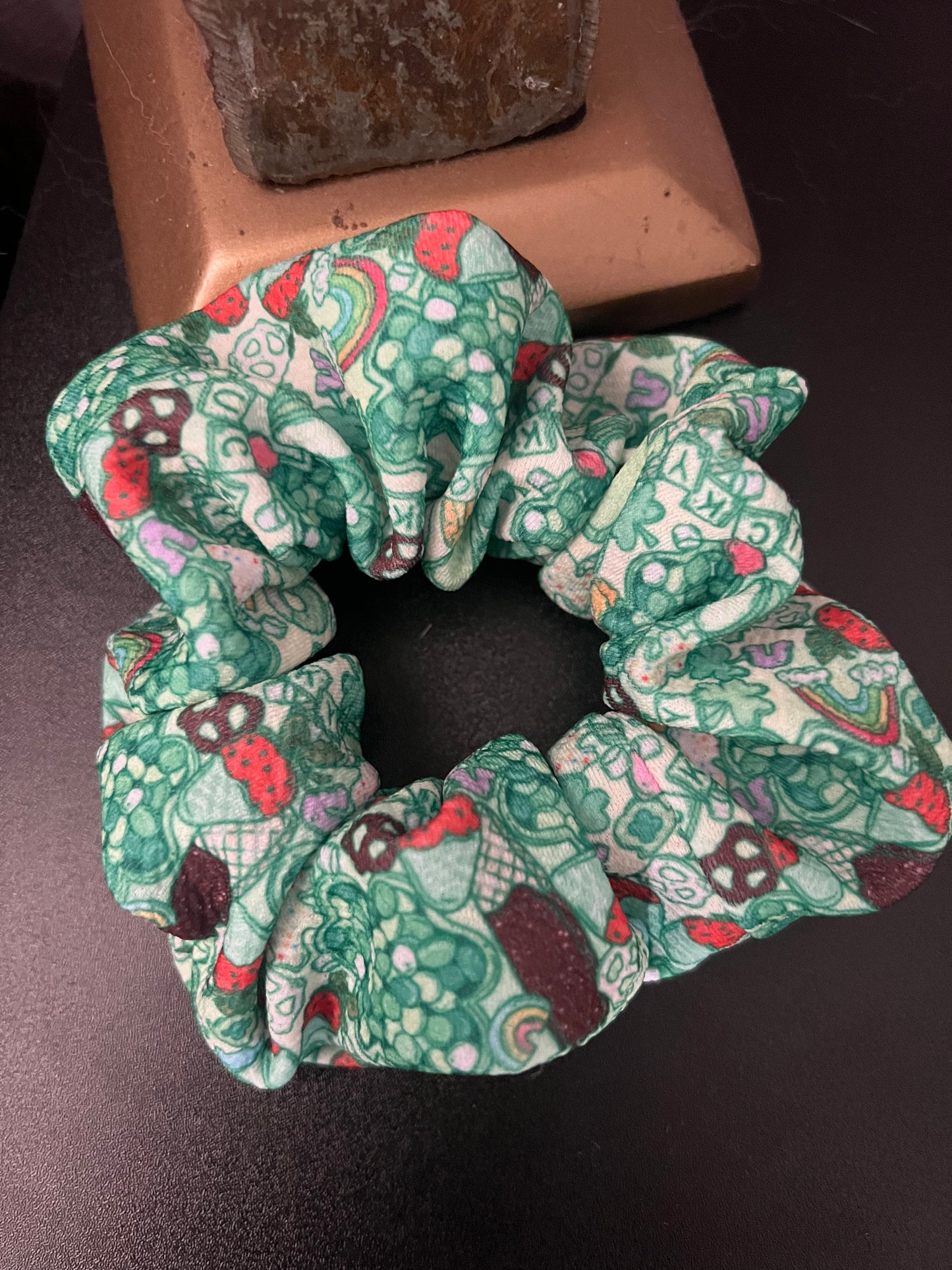 St Pattie’s Luck Scrunchie